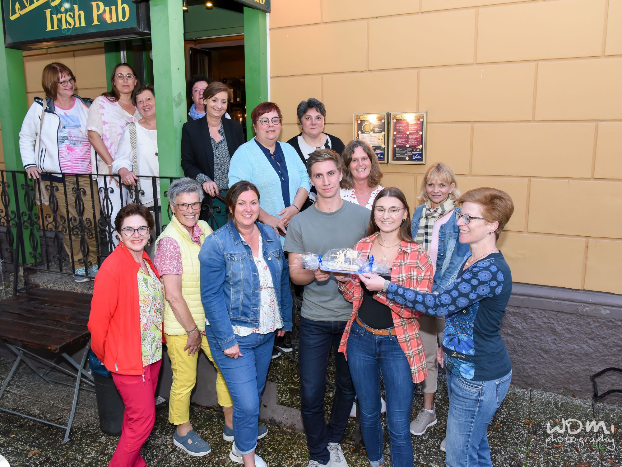 Dieses Bild zeigt den Damenelferrat mit unserem Tanzpaar